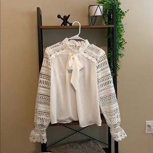 White long sleeve lace blouse